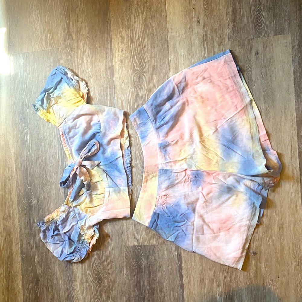 Two Piece Set